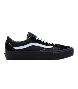 Zapatillas Vans Old Skool Gore-Tex para hombre en color negro y blanco disponible al mejor precio en tu tienda online de moda y deportes www.chemasport.es