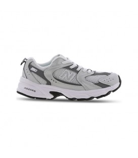 Zapatillas New Balance MR530 para niños en color gris disponible al mejor precio en tu tienda online de moda y deportes www.chemasport.es