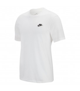 Camiseta Nike Sportswear Club para hombre en color blanco disponible al mejor precio en tu tienda online de moda y deportes www.chemasport.es
