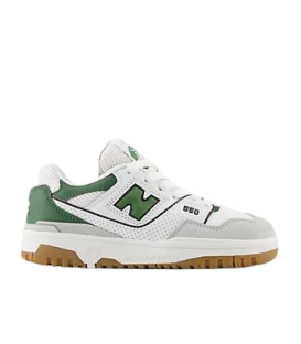 Zapatillas New Balance 550 para niños en color blanco y verde disponible al mejor precio en tu tienda online de moda y deportes www.chemasport.es